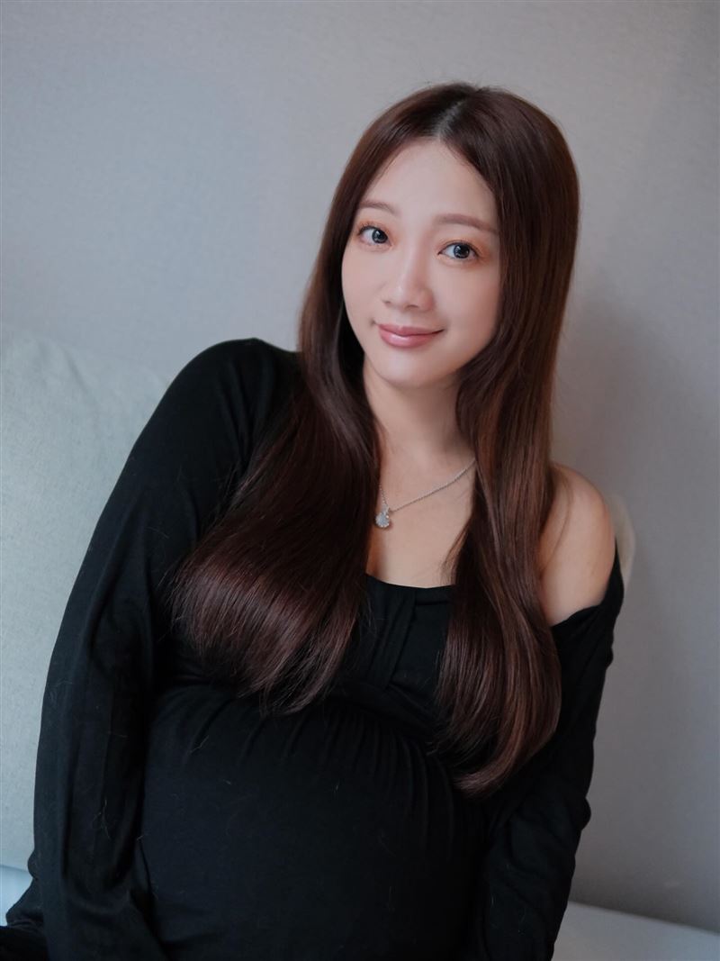 玉兔去年底（2025）升格為二寶媽。（圖／翻攝自玉兔 鄭如吟臉書）