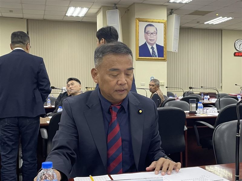 吳靜怡指出，屏東的部分，國民黨立委盧縣一在庭上全推給中央黨部。（圖／翻攝自盧縣一臉書）