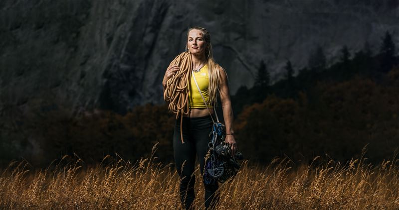 Emily Harrington 被譽為當代最具代表性的女性攀岩者之一。（圖／Netflix提供）