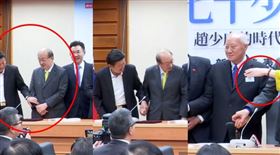 柯建銘、傅崐萁手牽手（組合圖／翻攝畫面）