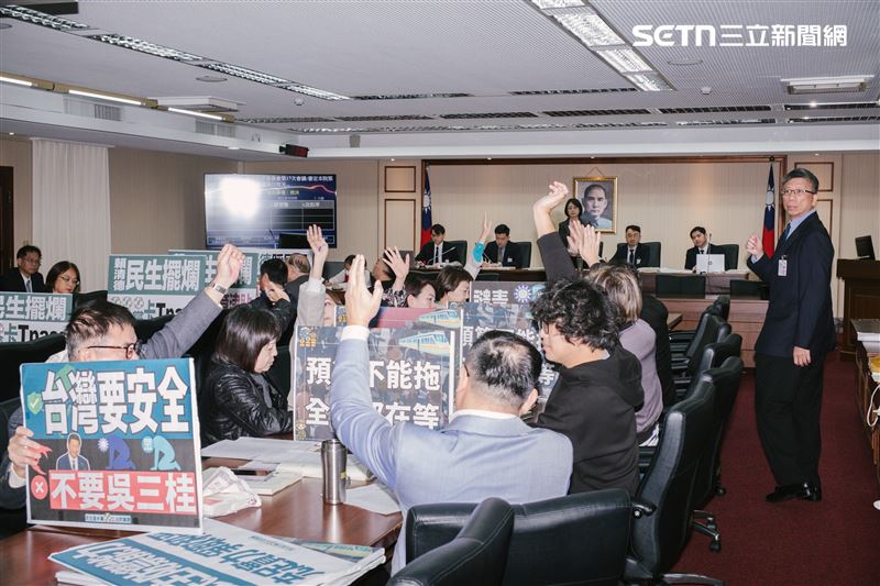 程序委員會第八度擋下總預算、國防預算特別條例。（圖／記者楊士誼攝影）