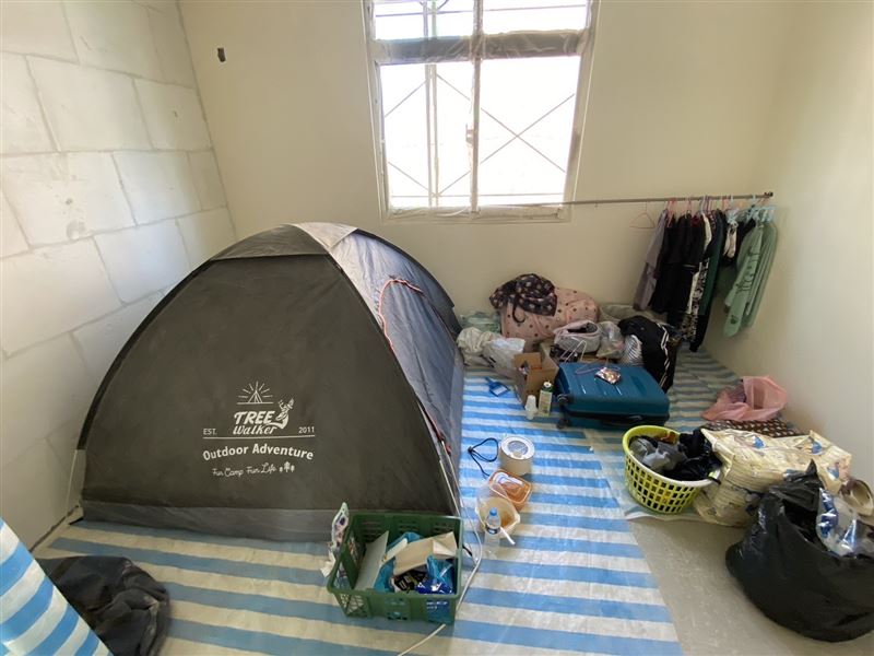 5名泰國籍移工逾期居留，還在工地非法打工。（圖／移民署新竹市專勤隊提供）