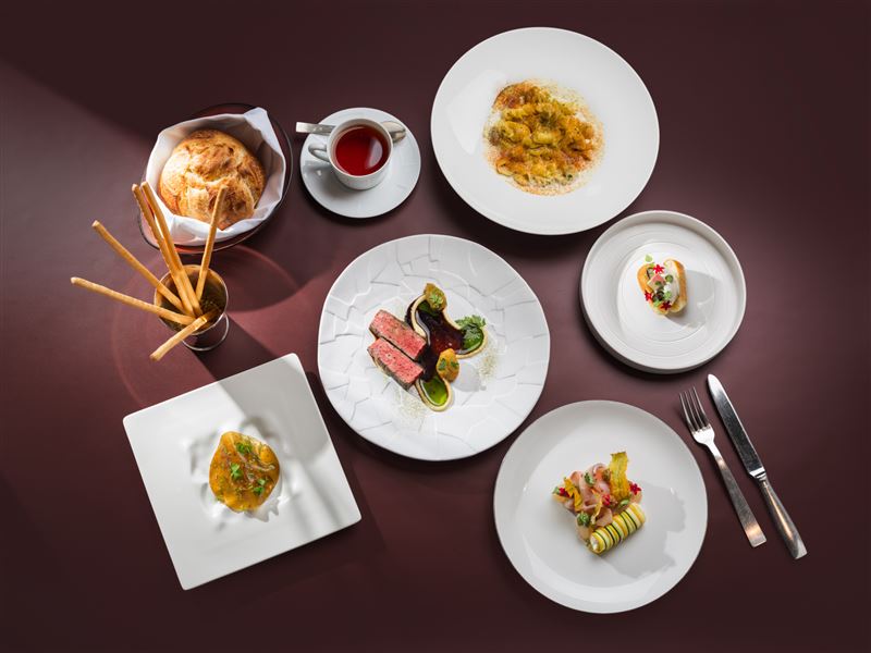 「Bencotto」義大利餐廳於即日起推出全新主廚推薦套餐，由馬利歐掌杓，精心挑選當令鮮美食材，以「家鄉食憶」為風味靈感，刻畫南義香氣與風味記憶。（圖／台北文華東方提供）