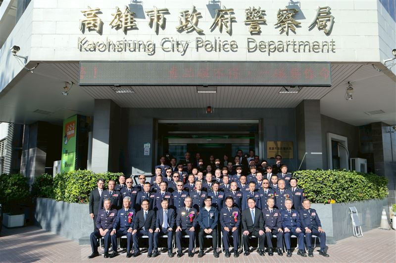 隨著林炎田北上履新台北市警察局長後，由趙瑞華正式接棒高雄，連帶14個分局長、大隊長也大搬風。（圖／警察局提供）