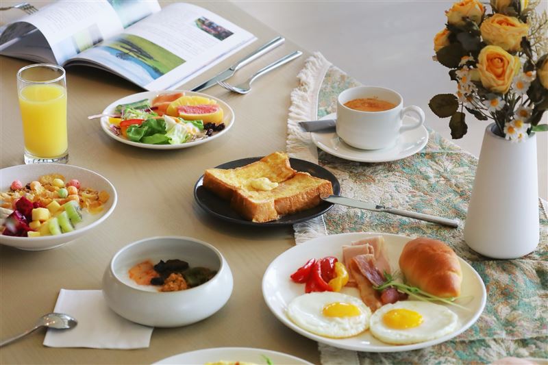 花蓮潔西艾美渡假酒店即日起至2026年2月15日前每週五、六、日特別加碼推出探索廚房早午餐特別優惠。（圖／飯店旅宿業者提供）