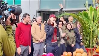 新／賈永婕感謝「神奇鳳梨」揭延期內幕