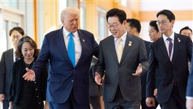 韓美兩國將正式攜手推進核動力潛艦建造事業。（圖／翻攝自青瓦臺）