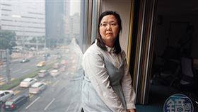 侯娟妃表示自己已50歲，看診累到吐血，決心退休過自己的人生。