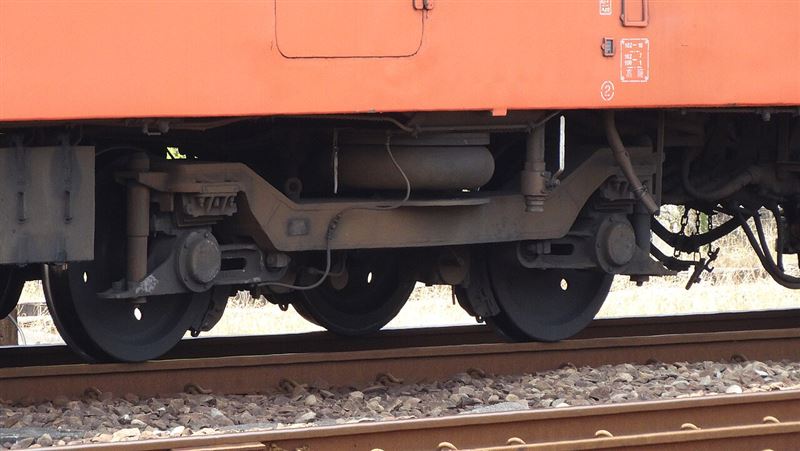 示意圖，非當事畫面。圖為火車底盤。（圖／翻攝自維基百科）