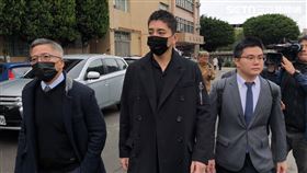 王大陸離開法庭。（圖／記者莊淇鈞攝影）