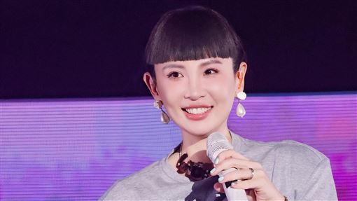 魏如萱洩幸福狀態　大咖天后愛女跨海力挺