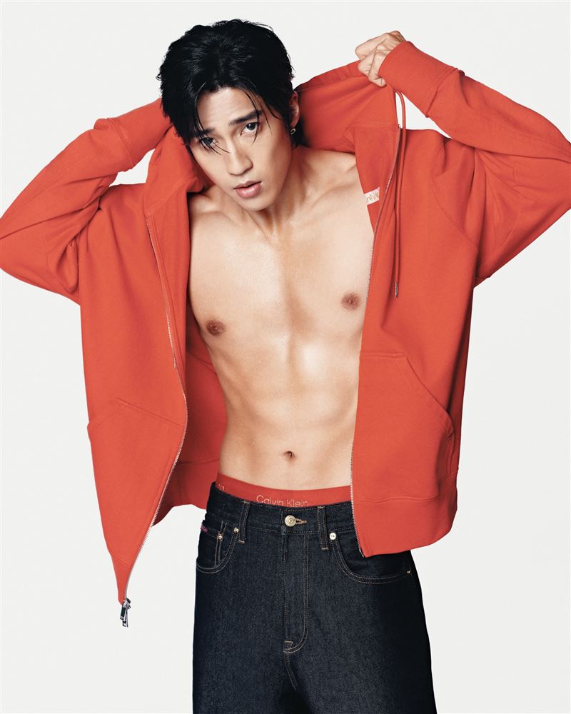 婁峻碩代言內褲。（圖／業者提供）