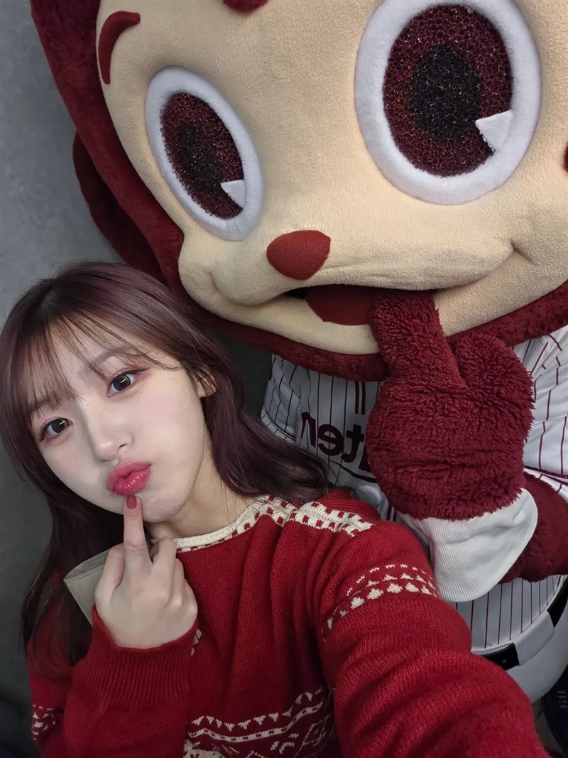 樂天桃猿最萌外交！猿氣秘密出差首爾　廉世彬導遊甜寵互動閃瞎粉絲（圖／樂天桃猿提供）