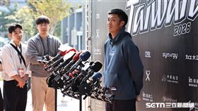 經典賽台灣隊集訓，投手林詩翔接受媒體聯訪。（圖／記者劉彥池攝影）