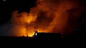 俄羅斯在夜間大規模空襲烏克蘭。（圖／翻攝自X平 @ZelenskyyUa）