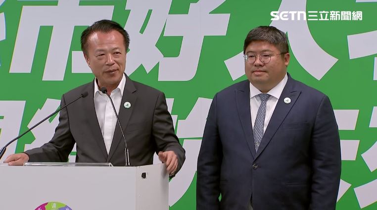 翁章梁誇讚蔡易餘。（圖／翻攝畫面）