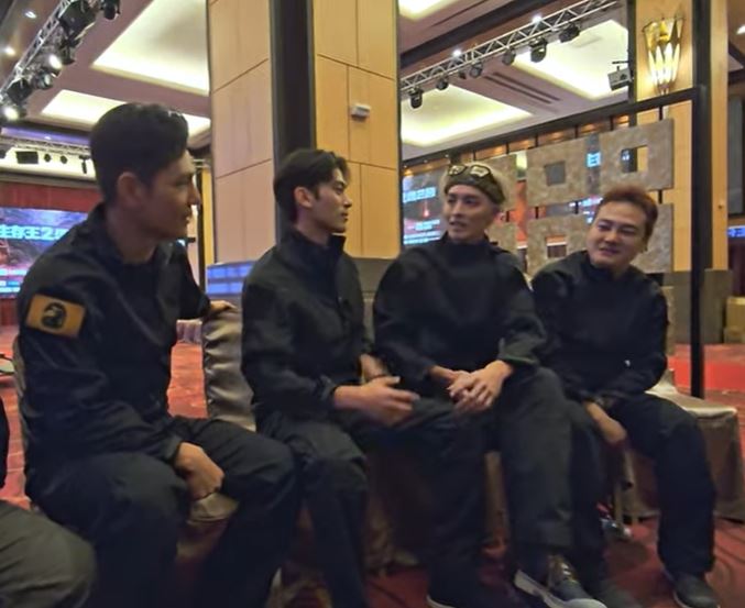 綠茶（右）今在嘉義出席《生存王2》殺青記者會。（圖／記者蔡維歆攝影）