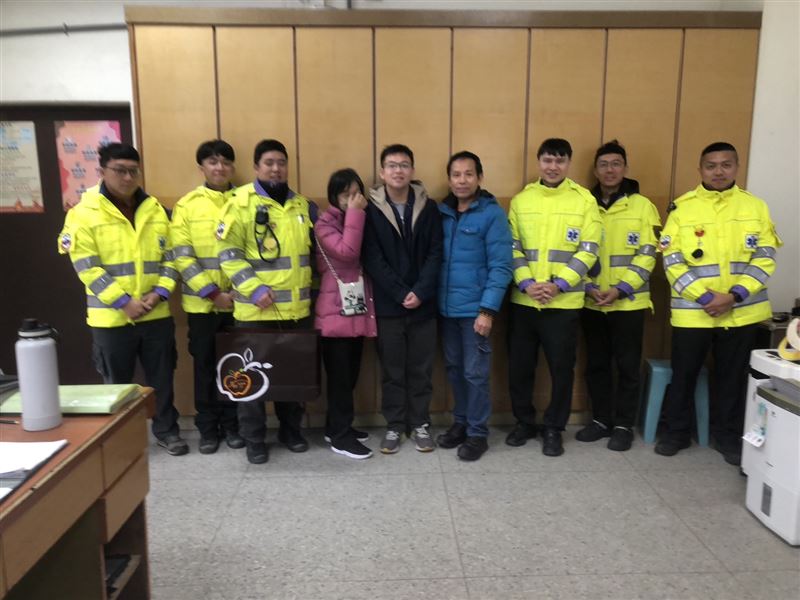 竹圍分隊長陳錦詮表示，此次案件歸功於家屬及早發現與救護同仁依平時訓練給予最完善的處置。（圖／桃園電子報提供）