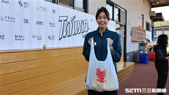 羅嘉翎探班台灣隊　蔡其昌虧她支持羽球隊