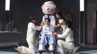 百萬YTR罹重病坐輪椅現身　告五人出手了