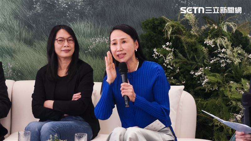 遠雄房地產總經理張麗蓉今日於台中北屯建案「遠雄樂元」接待中心展現減碳成果。（圖／記者陳韋帆攝影）