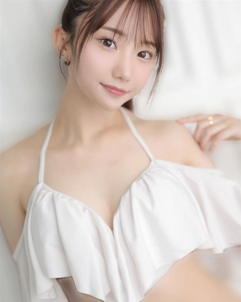 繪戀空近日捲入「無碼片」遭瘋傳爭議（圖／翻攝自IG @erensora_official）