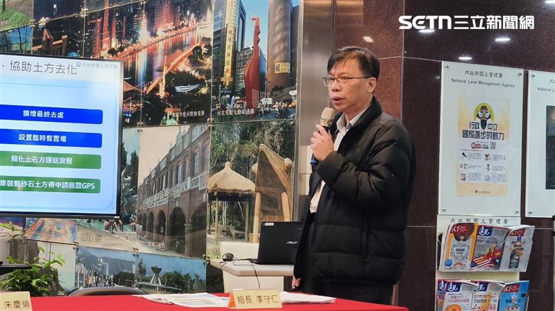 國土署李守仁與台中市府協調土方之亂不慎失言「自己大便自己收」，引爆市長盧秀燕怒火痛批發言失當。（圖／記者陳韋帆攝影）