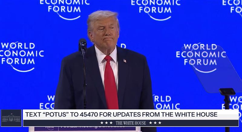 川普在世界經濟論壇上的演說猛開地圖砲，把從歐洲領袖、加拿大總理、綠能和移民議題都被掃了一遍。（圖／翻攝自白宮Youtube頻道）