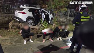 左營區,眷村,高雄,警方,糾紛,警匪,瓦斯槍,K他命,現金,債務,開山刀,高雄市,左營,討債（圖／翻攝畫面）