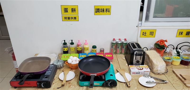 免費早餐每個月得多支出2.5萬元成本，房東卻甘之如飴。（圖／翻攝自大仁e學苑臉書）