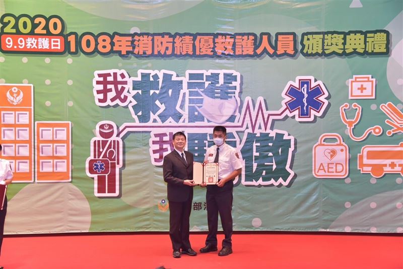 詹能傑資歷豐富，曾多次參與大型救災現場。（圖／翻攝自臉書《基隆市消防局-角落消火伴》）