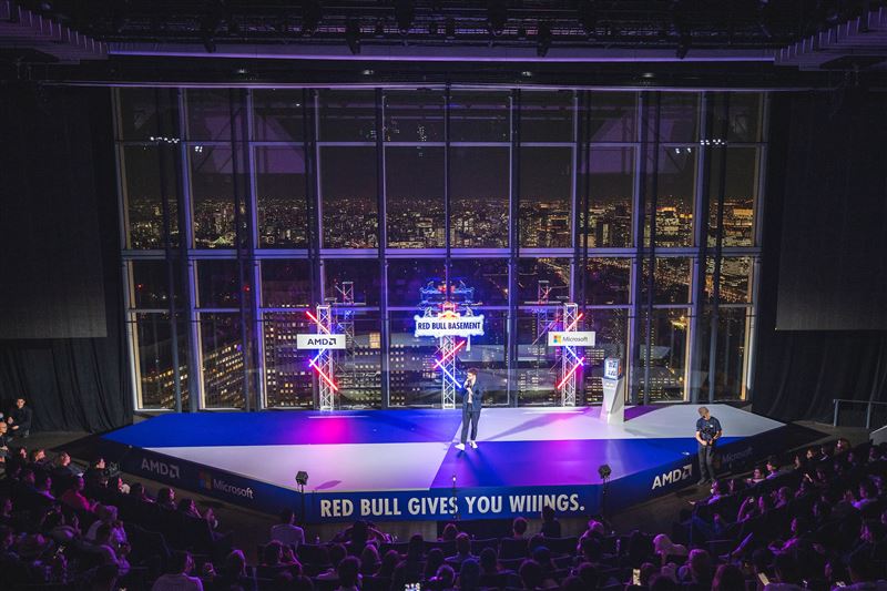 Red Bull Basement舉辦以來已收到破10萬筆創意點子。圖為上屆於東京舉辦的世界總決賽。(圖/Red Bull提供)