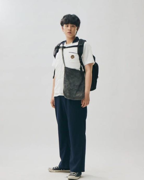 李正河因飾演「金奉皙」一角爆紅，由於即將入伍確定不參與第二季拍攝。（圖／翻攝自IG @jungha.km）