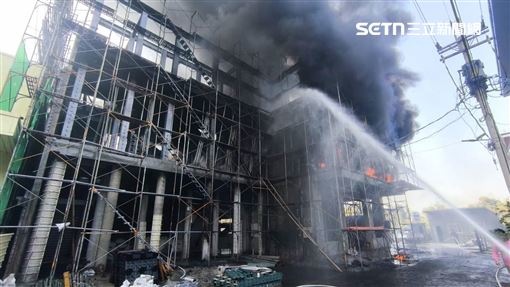 新／建佛堂ing…焚裸鋼筋！20年鬼樓在旁