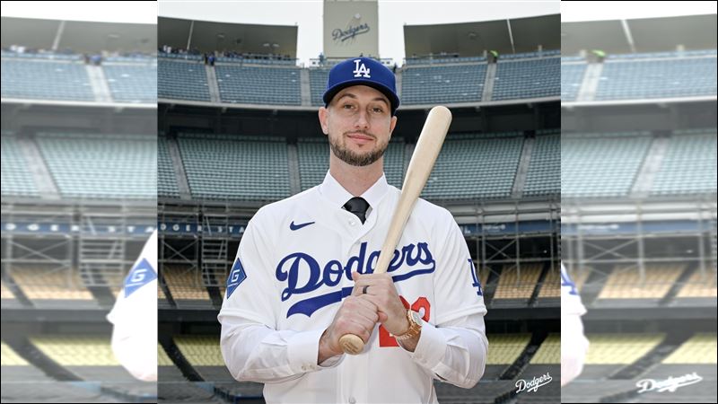 塔克（Kyle Tucker）出席道奇加盟記者會。（圖／翻攝自道奇 X）