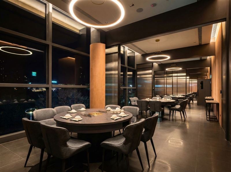 獨立包廂，滿足企業尾牙、部門聚餐及私人宴會需求。（圖／業者提供）