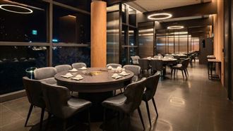 挑戰手速8.88秒「整桌免單」岩漿火鍋開幕