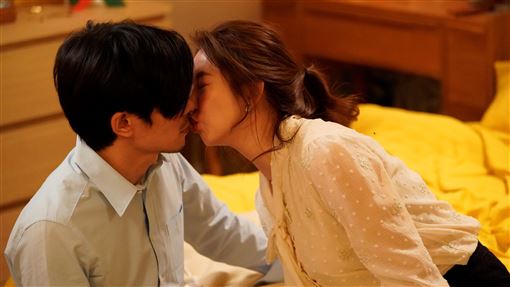 姚淳耀合體郭書瑤硬了！認：有塞東西進去