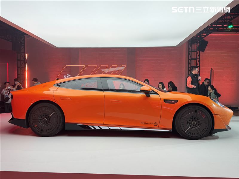 賓士AMG GT XX電動概念車。（圖／記者鍾釗榛攝）