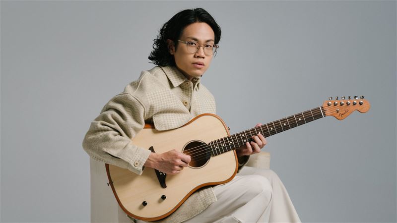 曾替林宥嘉、許光漢譜曲寫歌，香港創作歌手李拾壹發行全新EP。（圖／鈞光閃閃 提供）