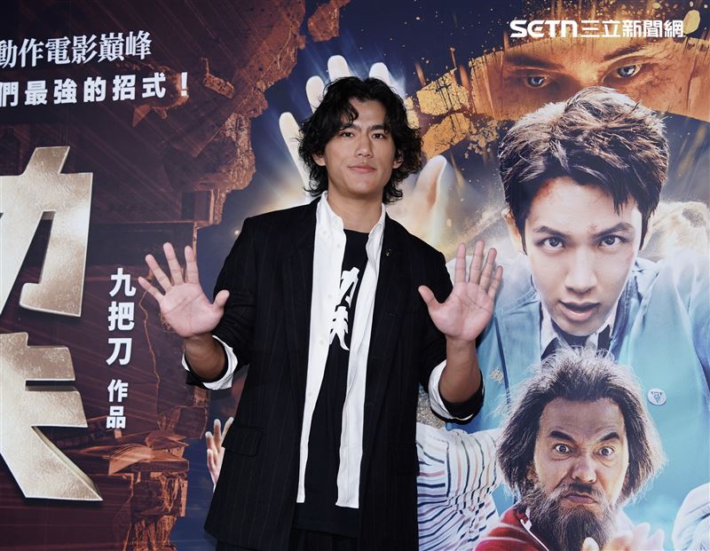 朱軒洋在片中與曾莞婷大談戀愛。（圖／記者趙于瑩攝影）