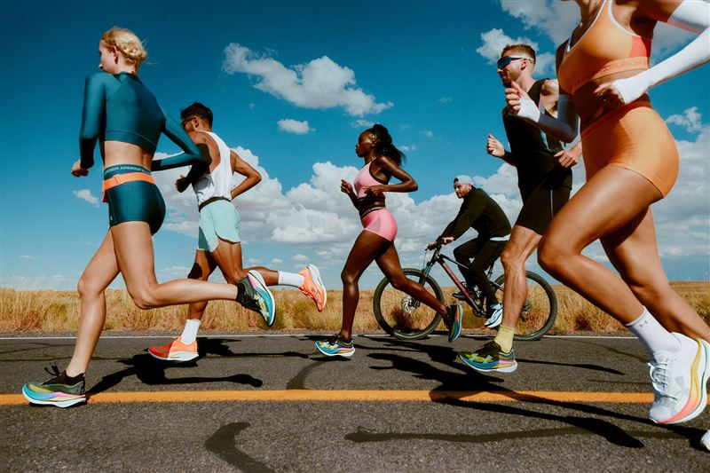 專業運動品牌UNDER ARMOUR於2026年正式推出全新VELOCITI FAMILY跑鞋家族。（圖／品牌業者提供）