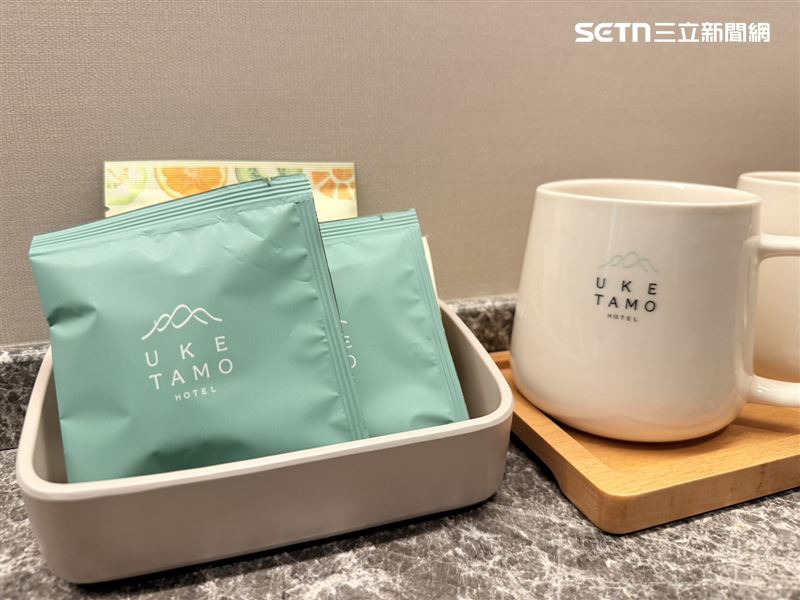 嵨開安旅每間房間都會準備自製茶包。（圖／記者李育道攝影）