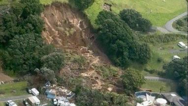 直擊／逃不及！紐西蘭山崩「生吞」露營區
