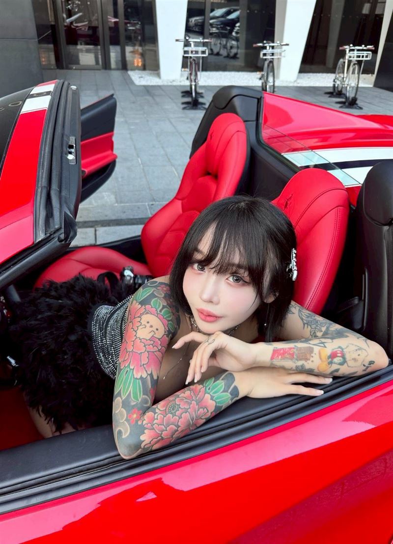 蘇櫻花登上有「成人奧斯卡」之稱的「&nbsp;AVN Awards&nbsp;」。（圖／蘇櫻花提供）