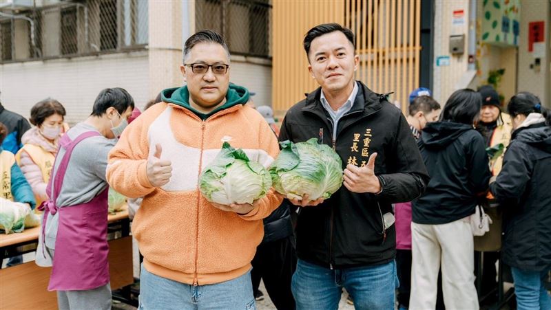 元富信父子助農　有愛換菜結合舊藥回收