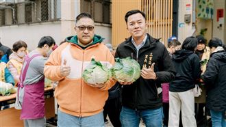 元富信父子助農　有愛換菜結合舊藥回收