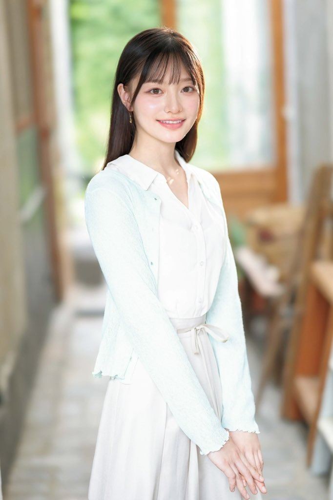 27歲女主播田村香奈雖然年紀大了一些,不過可是徹頭徹尾的清純派,25歲才發生第一次性關係。(圖/翻攝自田村香奈X)