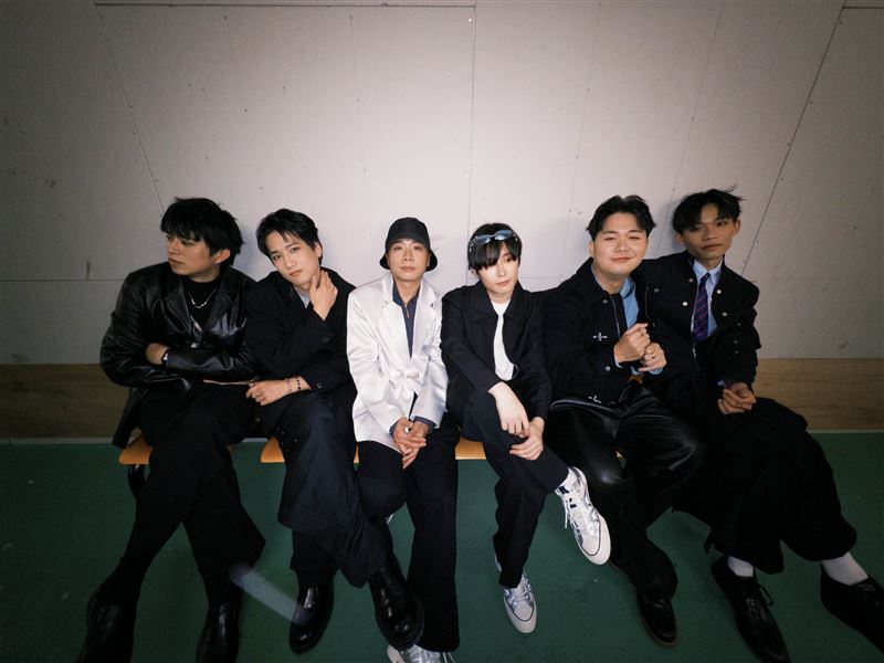 Dcard男團「挖海盆」正式出道，推出新歌〈One More 踹〉。（圖／SIET提供）