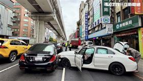 毒品,毒駕,車禍,新北,板橋,停紅燈,追撞（圖／翻攝畫面）